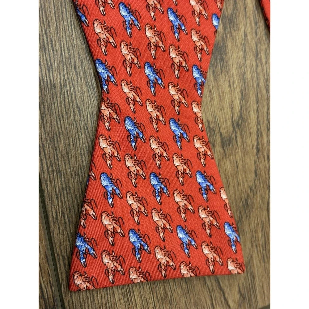 Pelican Coast Mens Silk Bow Tie  Novelty Self Tie Crawfish Red Lobster Bowtie